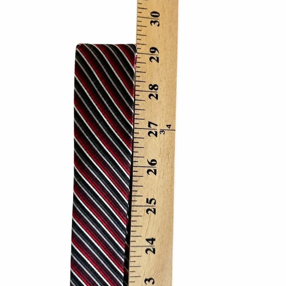 JF J Ferrar Mens Tie Red Black White Diagonal Stripe Polyester Necktie 57x3.25